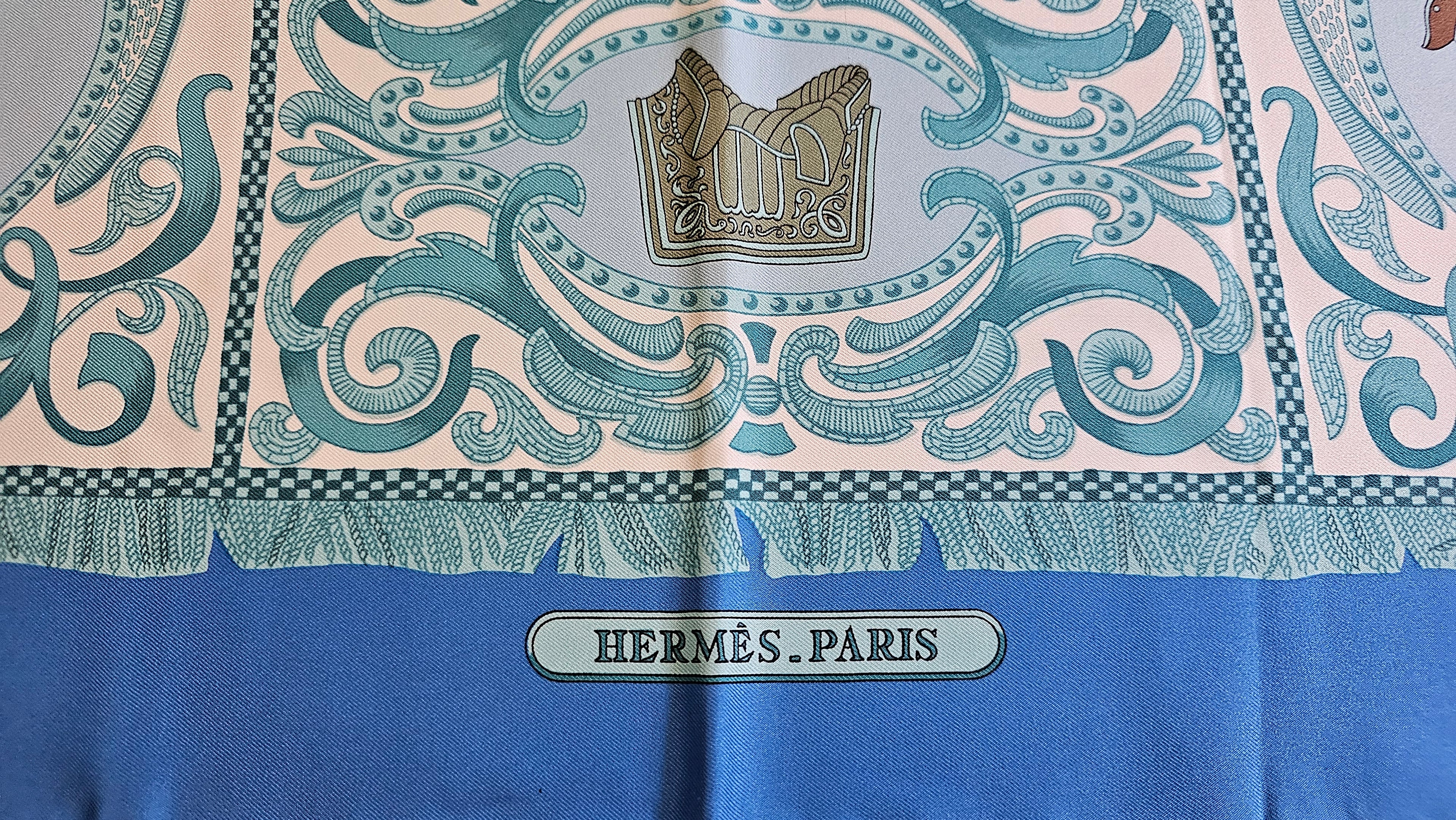 Hermes Carre 90 LA Presentation Silk Scarf