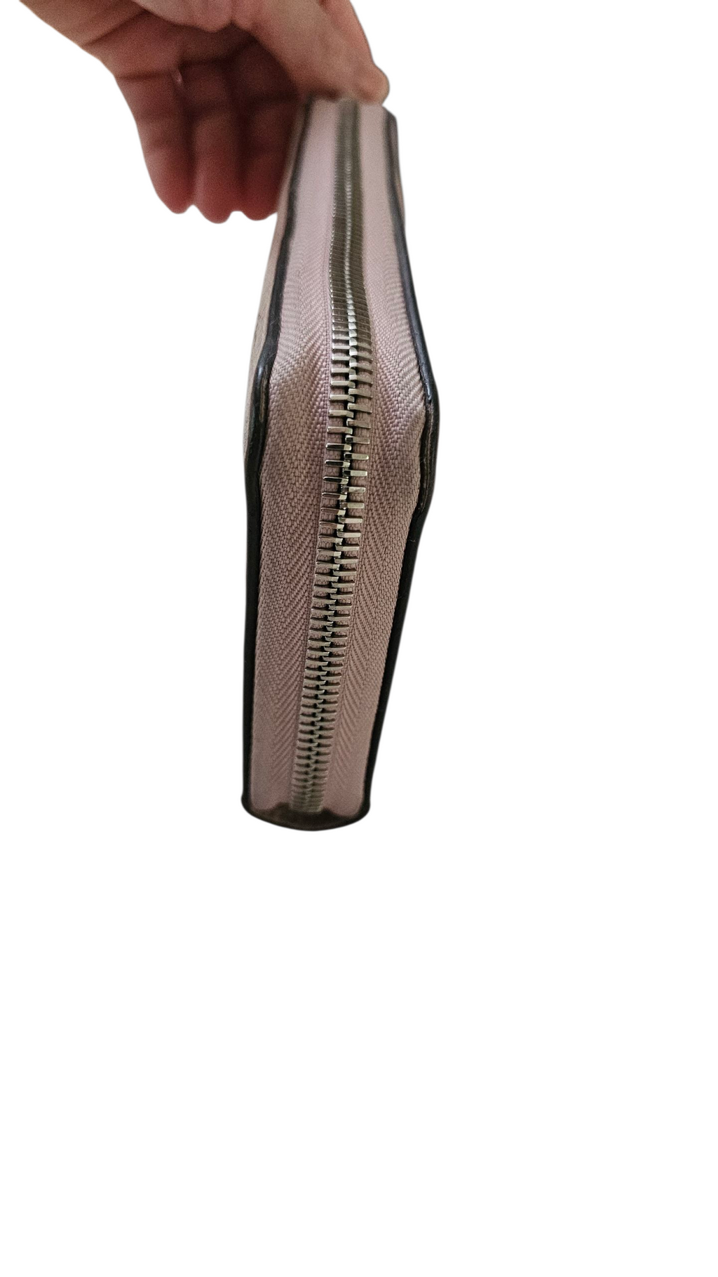 Louis Vuitton Monogram Mahina Zippy Long Wallet Blush Pink