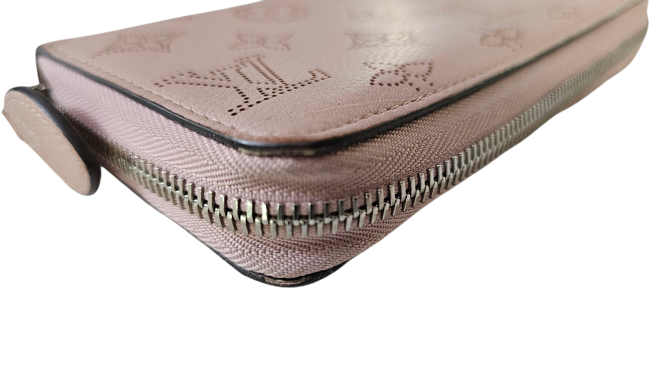 Louis Vuitton Monogram Mahina Zippy Long Wallet Blush Pink